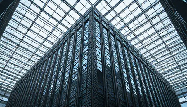 如何在系统响应中权衡性能优化与成本投入